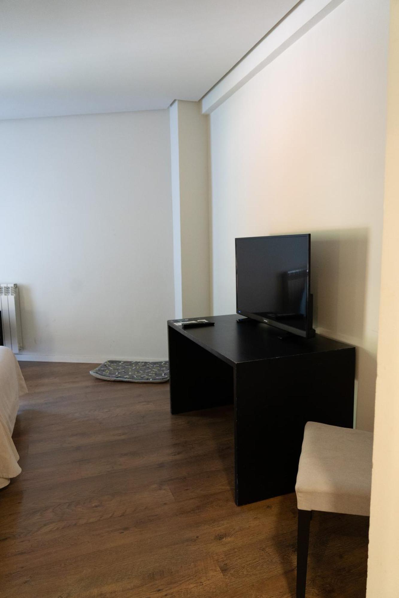 Hotel Y Apartamentos Snoe Isaba Eksteriør billede
